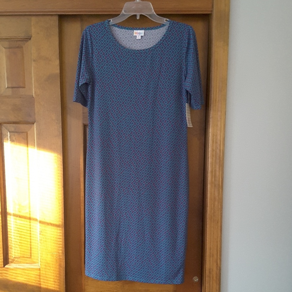 LuLaRoe Julia NWT Size M